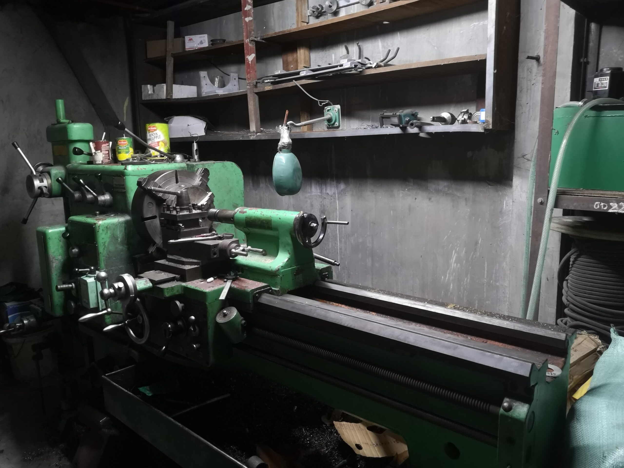 Hose and tube fabrication equipment at the Cresty Trading workshop